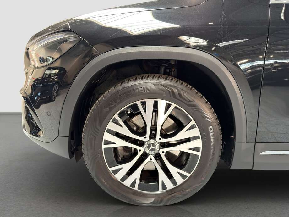 Mercedes-Benz GLA 250 (Bild 9/14)