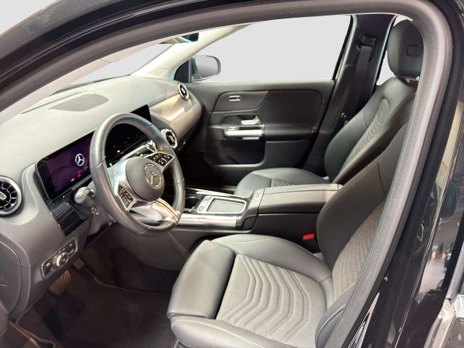 Mercedes-Benz GLA 250 (Bild 10/14)