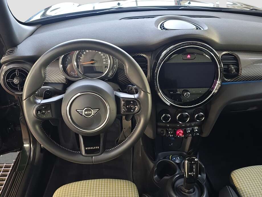 MINI Cooper S (Bild 13/18)