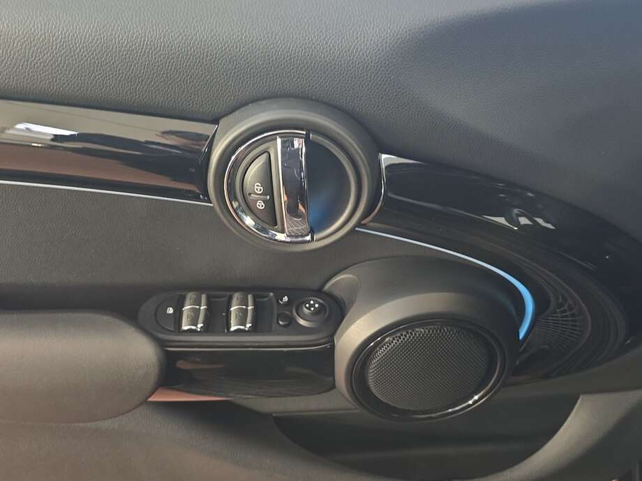 MINI Cooper S (Bild 16/18)