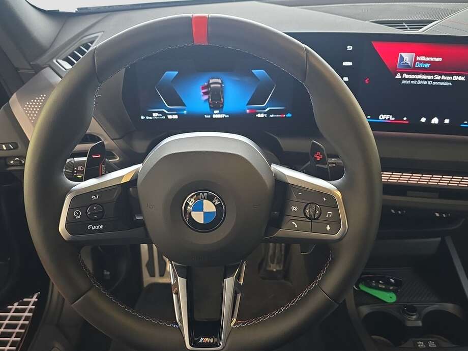 BMW M235i (Bild 12/17)