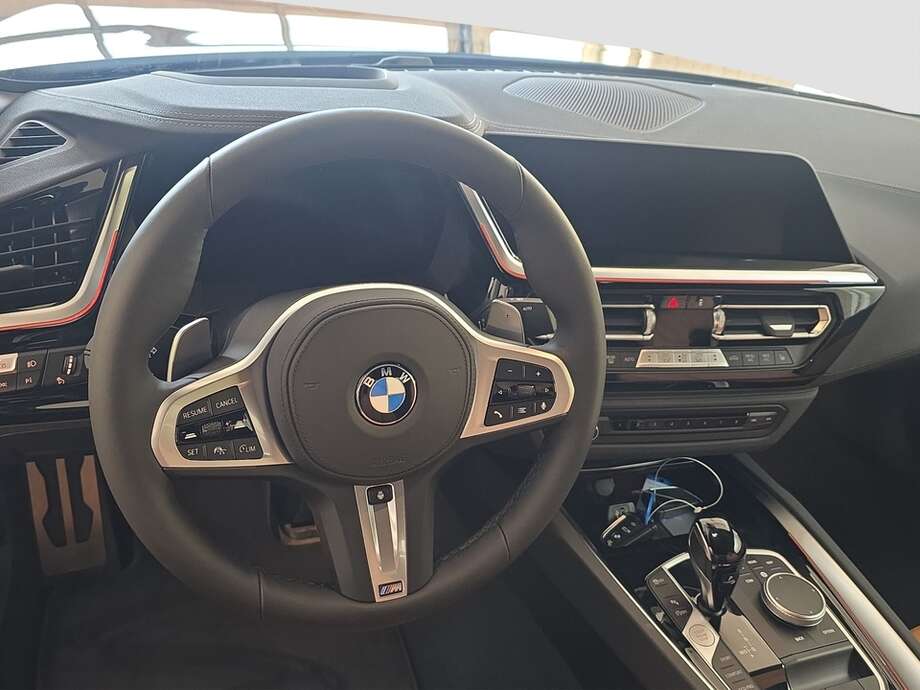 BMW Z4 (Bild 13/18)