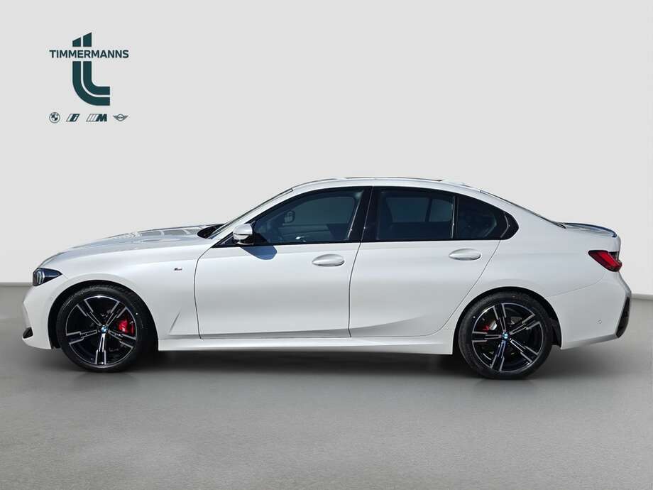 BMW 320d (Bild 2/18)