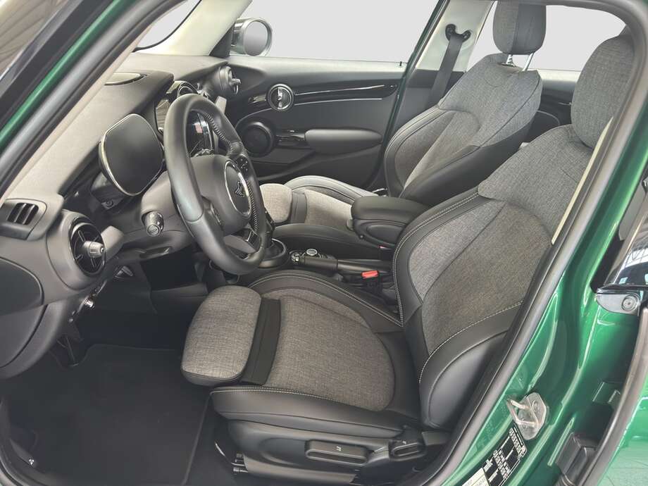 MINI Cooper S (Bild 10/16)