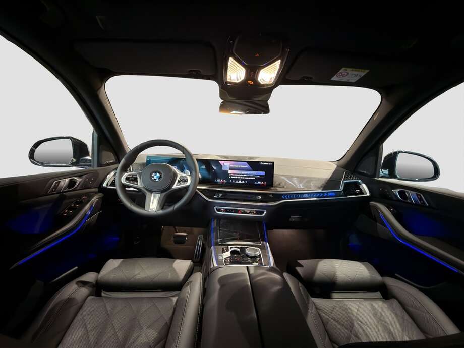 BMW X5 (Bild 12/15)