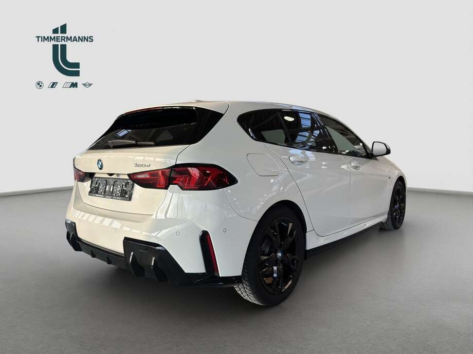 BMW 120d (Bild 5/17)