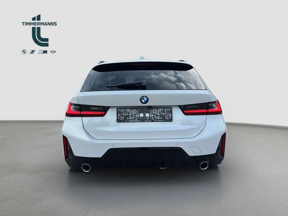 BMW 318d (Bild 4/16)
