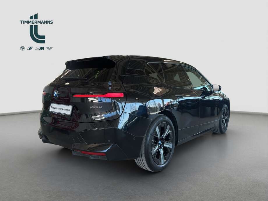 BMW iX (Bild 5/23)