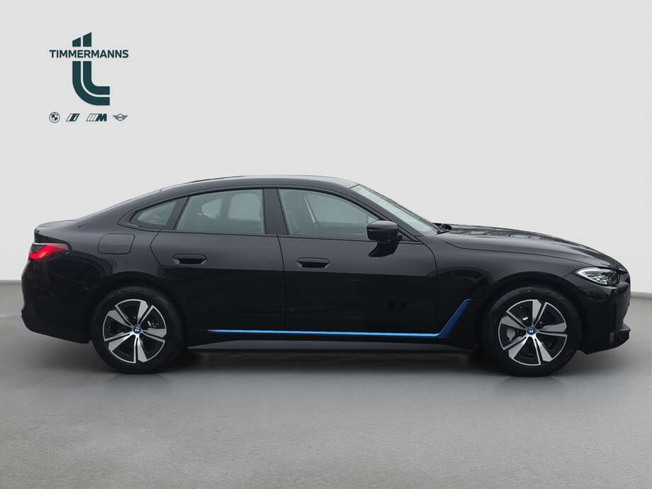 BMW i4 (Bild 7/19)