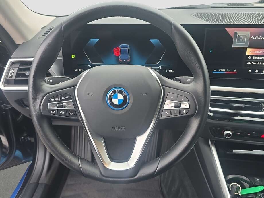 BMW i4 (Bild 13/19)