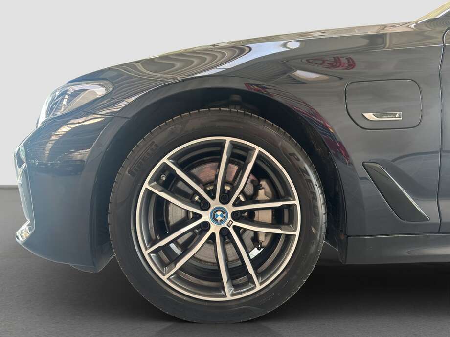 BMW 530e Touring (Bild 10/23)
