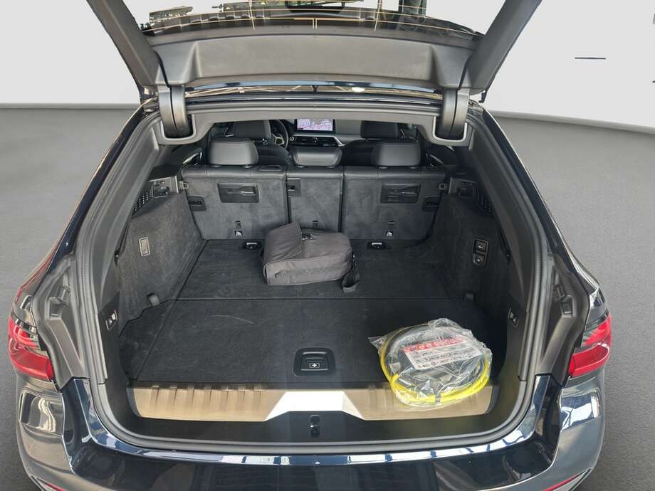 BMW 530e Touring (Bild 16/23)