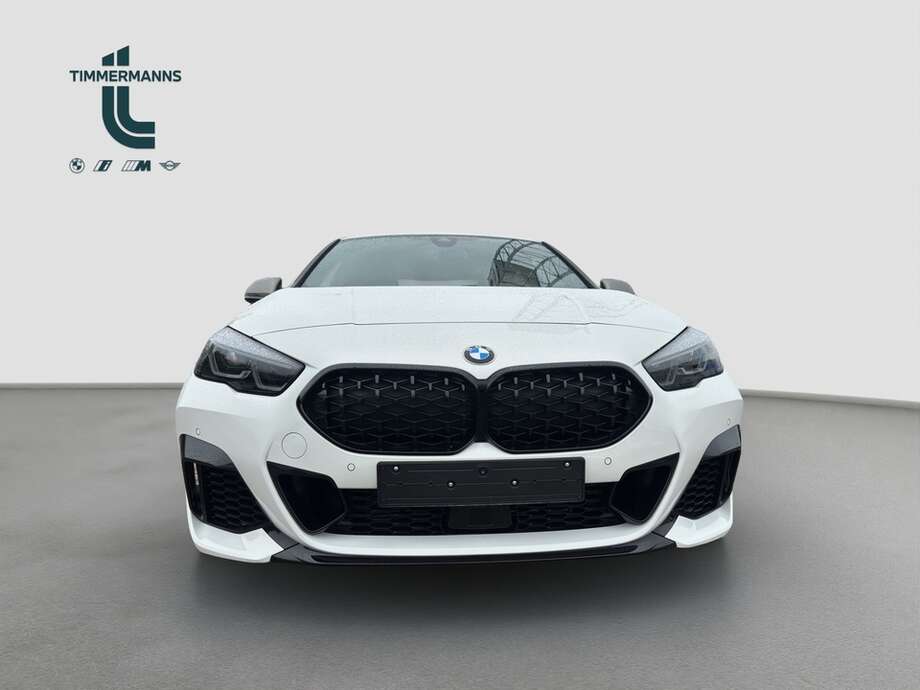 BMW M235i (Bild 9/24)