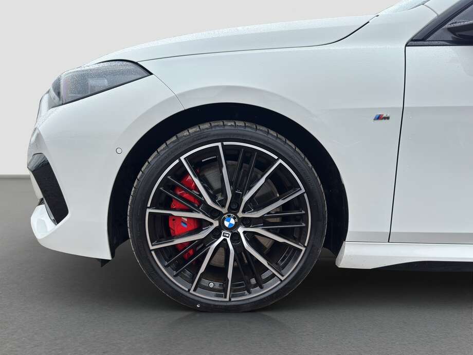 BMW M235i (Bild 10/24)