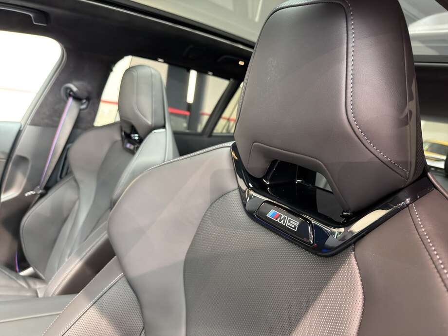 BMW M5 (Bild 18/18)