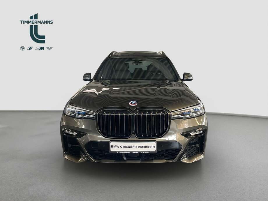 BMW X7 M50i (Bild 8/17)