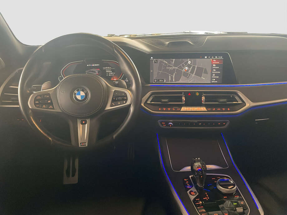BMW X7 M50i (Bild 11/17)