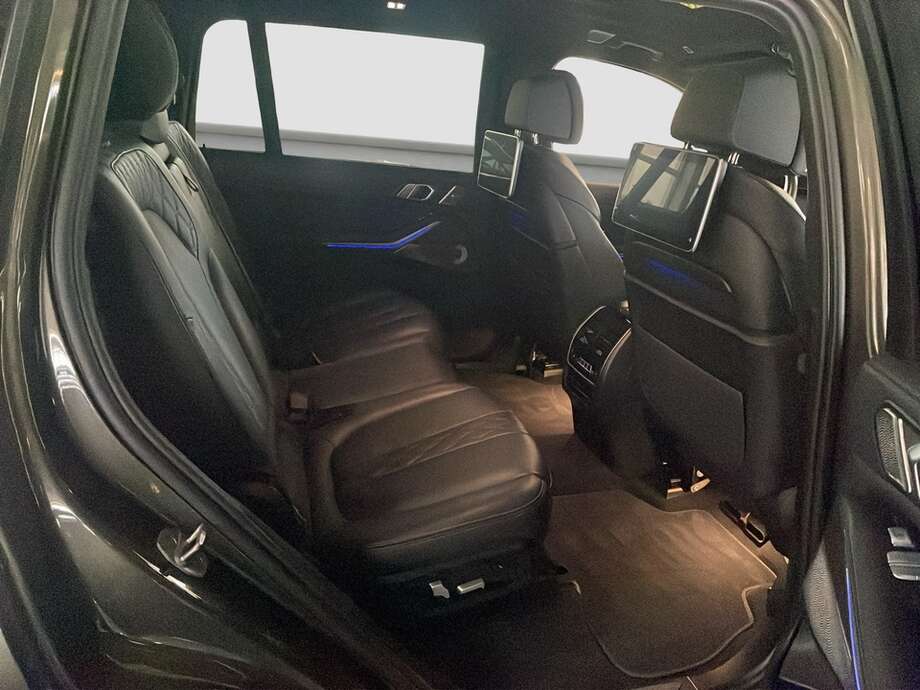 BMW X7 M50i (Bild 14/17)