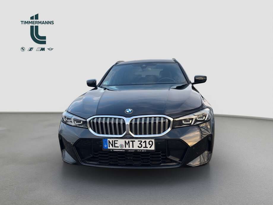 BMW 318d (Bild 8/16)