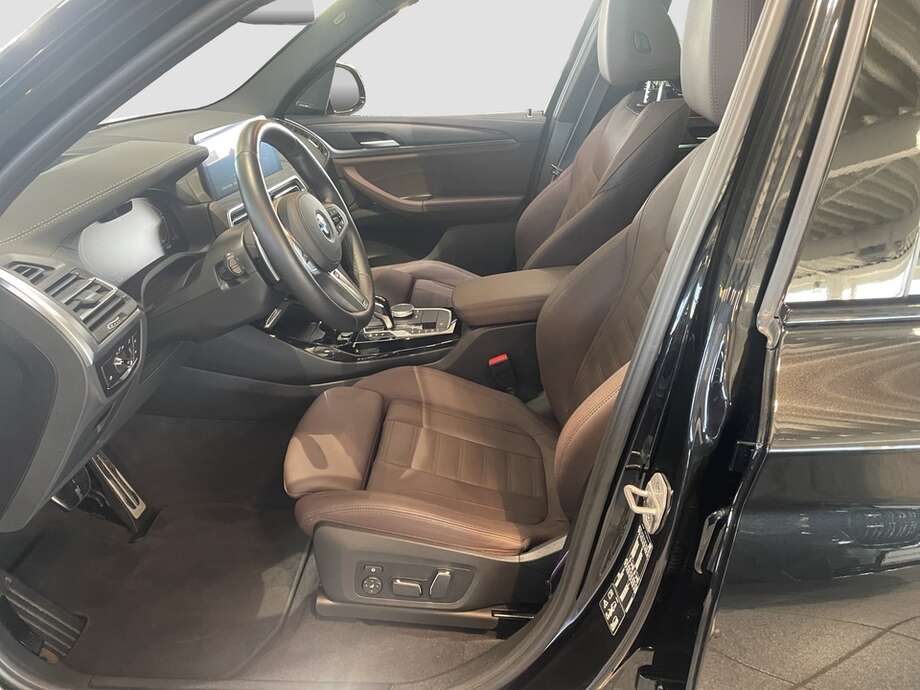 BMW X3 (Bild 10/15)