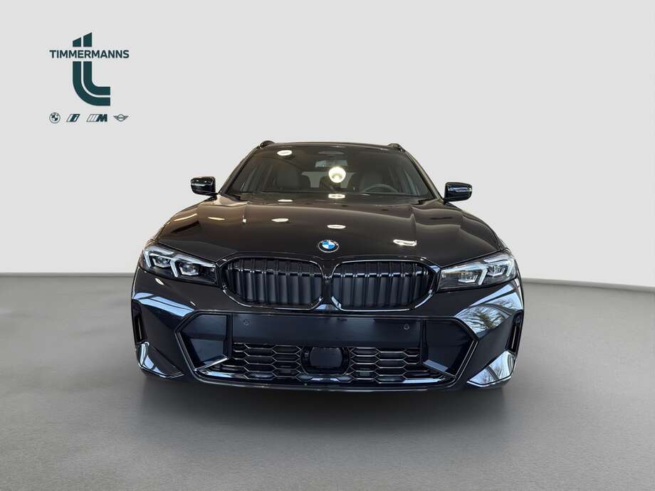 BMW 320d (Bild 8/16)