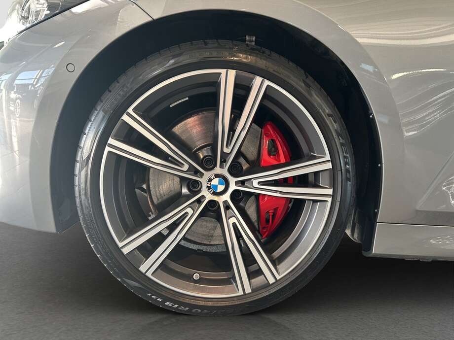 BMW M340i (Bild 9/18)