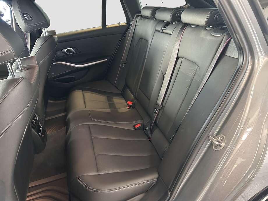 BMW M340i (Bild 14/18)