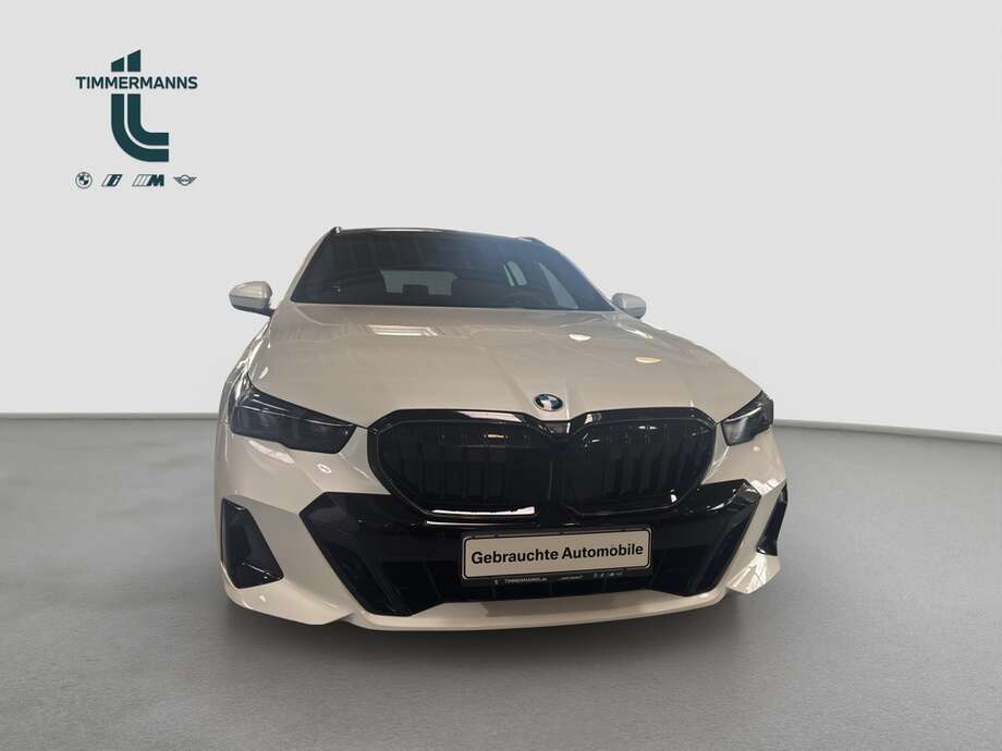 BMW 540d xDrive (Bild 8/15)