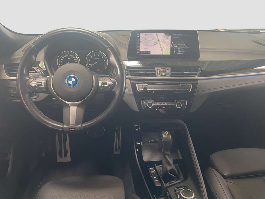 BMW X2 (Bild 12/15)