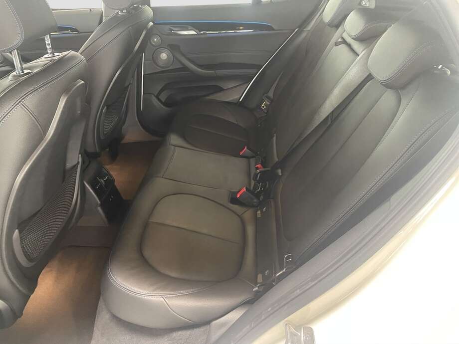 BMW X2 (Bild 13/15)