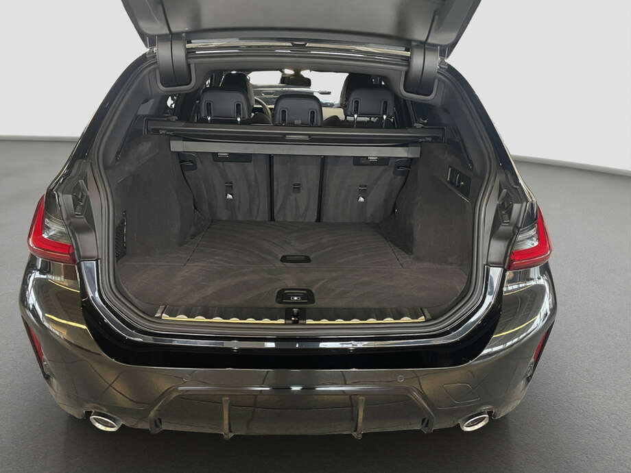 BMW 318d (Bild 13/14)