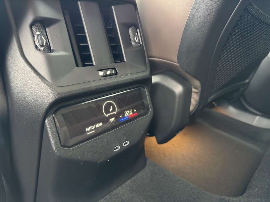 BMW X3 (Bild 16/18)