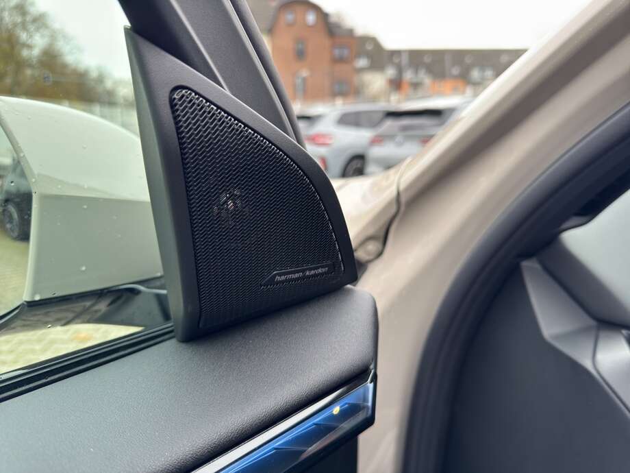 BMW X3 (Bild 17/18)