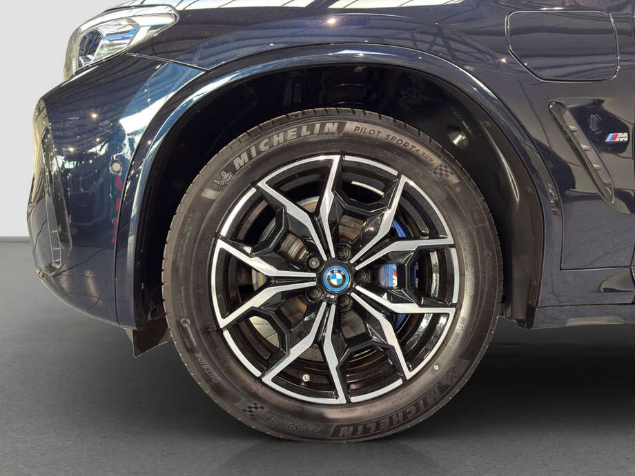 BMW X3 (Bild 9/15)