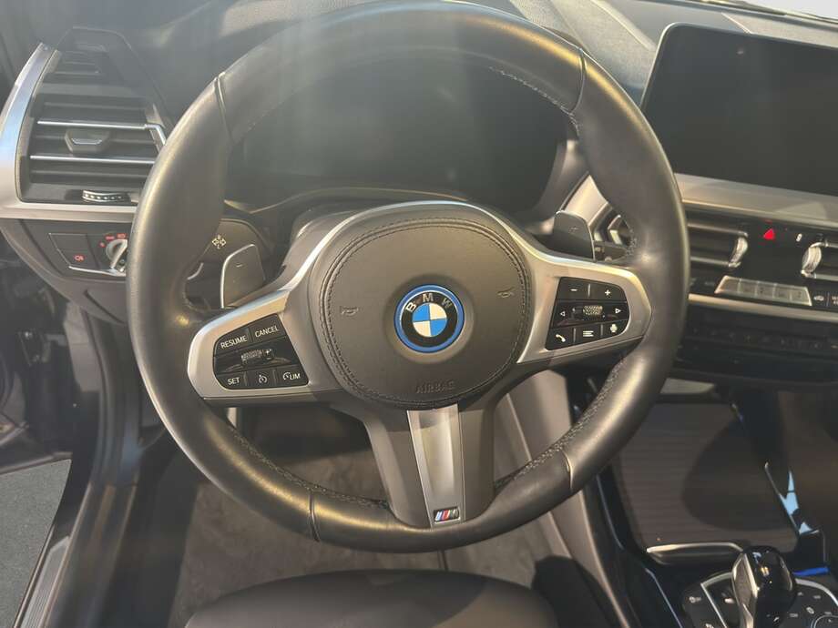 BMW X3 (Bild 13/18)