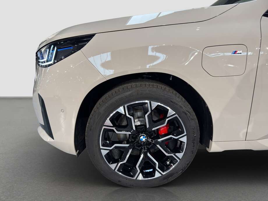 BMW X3 (Bild 9/16)