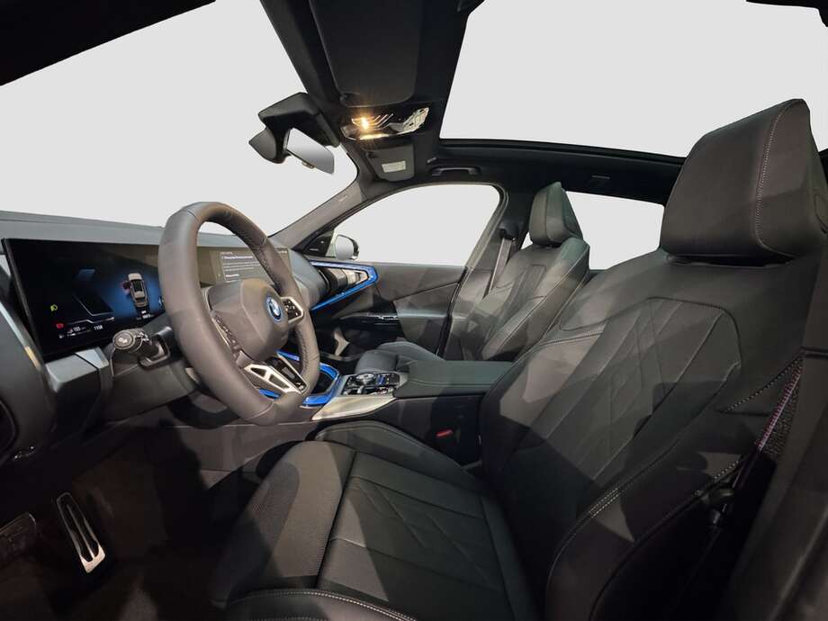 BMW X3 (Bild 10/16)