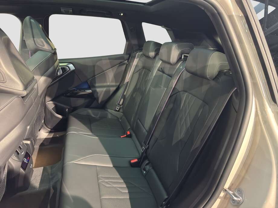 BMW X3 (Bild 14/16)