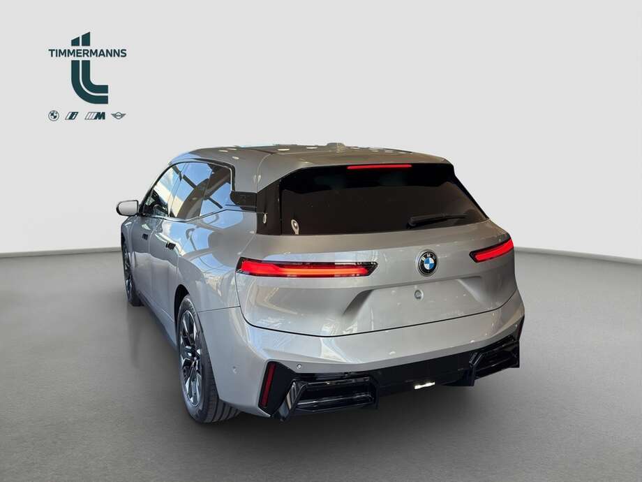 BMW iX (Bild 3/15)