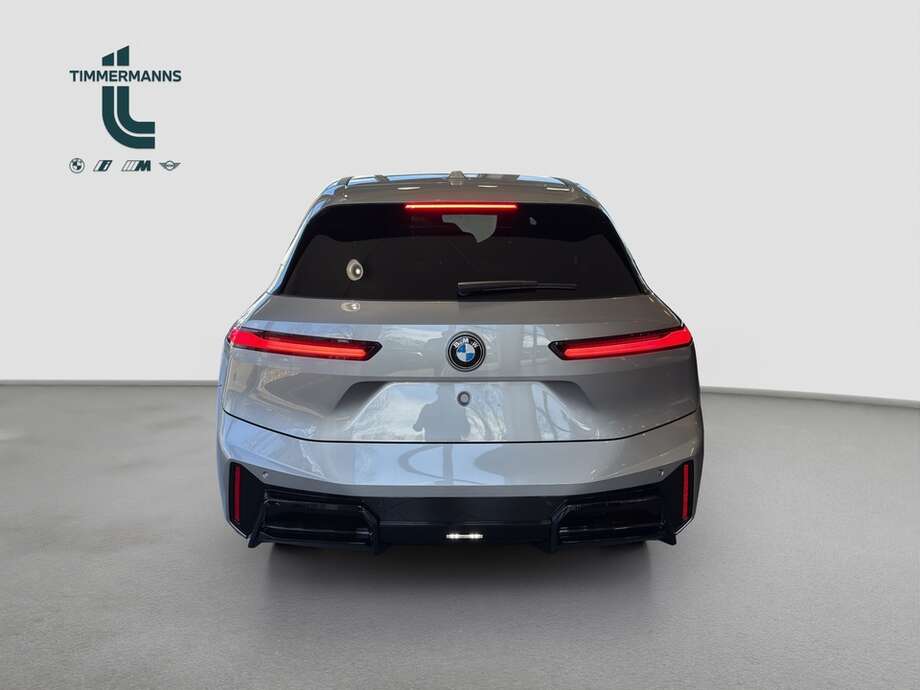 BMW iX (Bild 4/15)