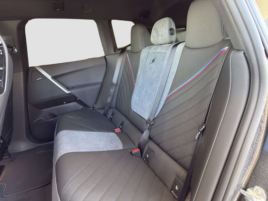 BMW iX (Bild 14/15)