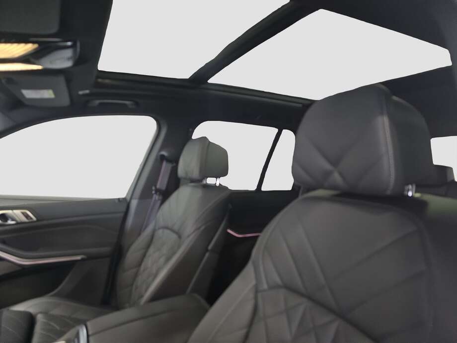 BMW X5 (Bild 11/20)