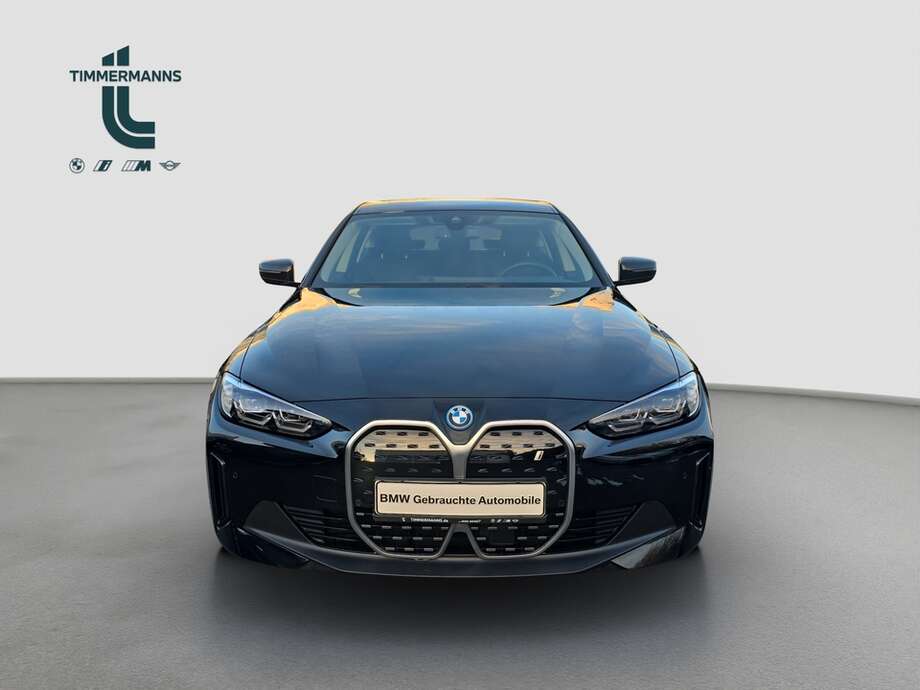 BMW i4 (Bild 8/19)