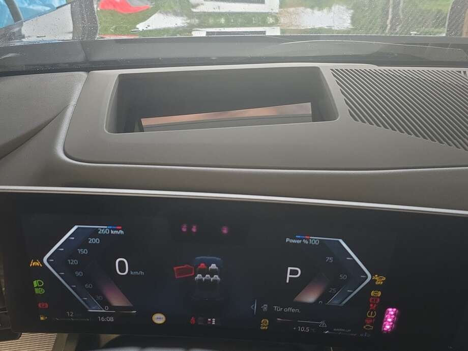 BMW 540d xDrive (Bild 17/18)