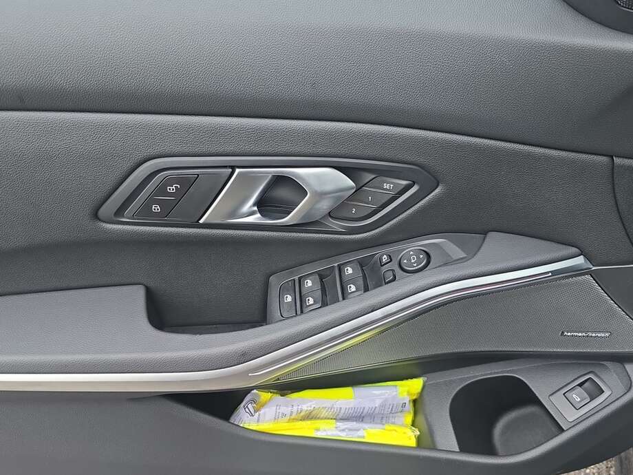 BMW M340d xDrive Touring Auto (Bild 16/19)