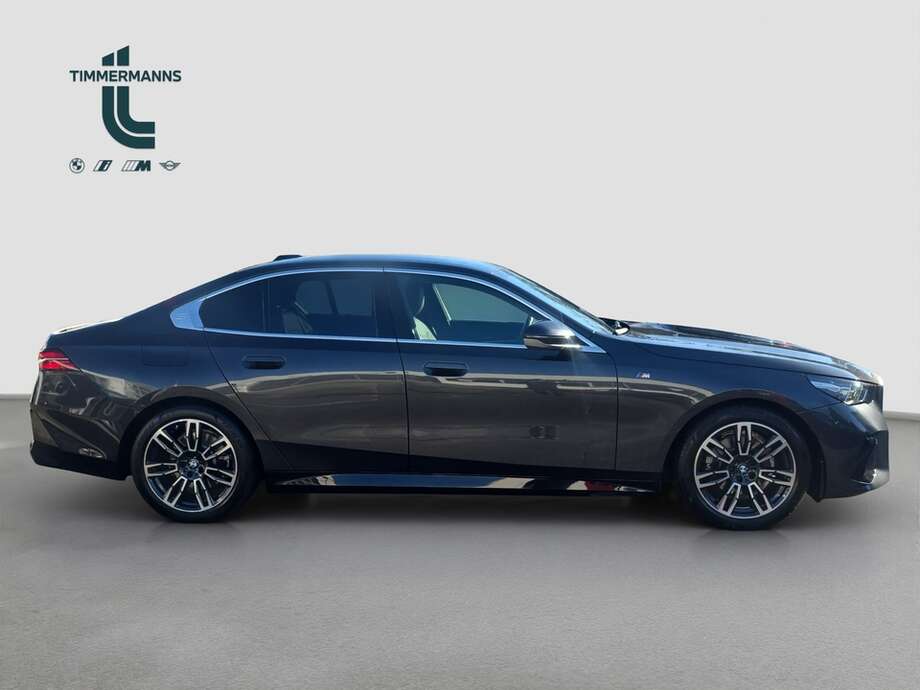 BMW 520d (Bild 6/19)