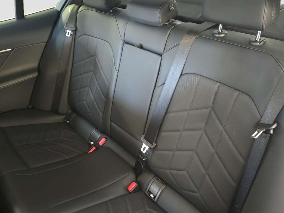 BMW 520d (Bild 14/19)