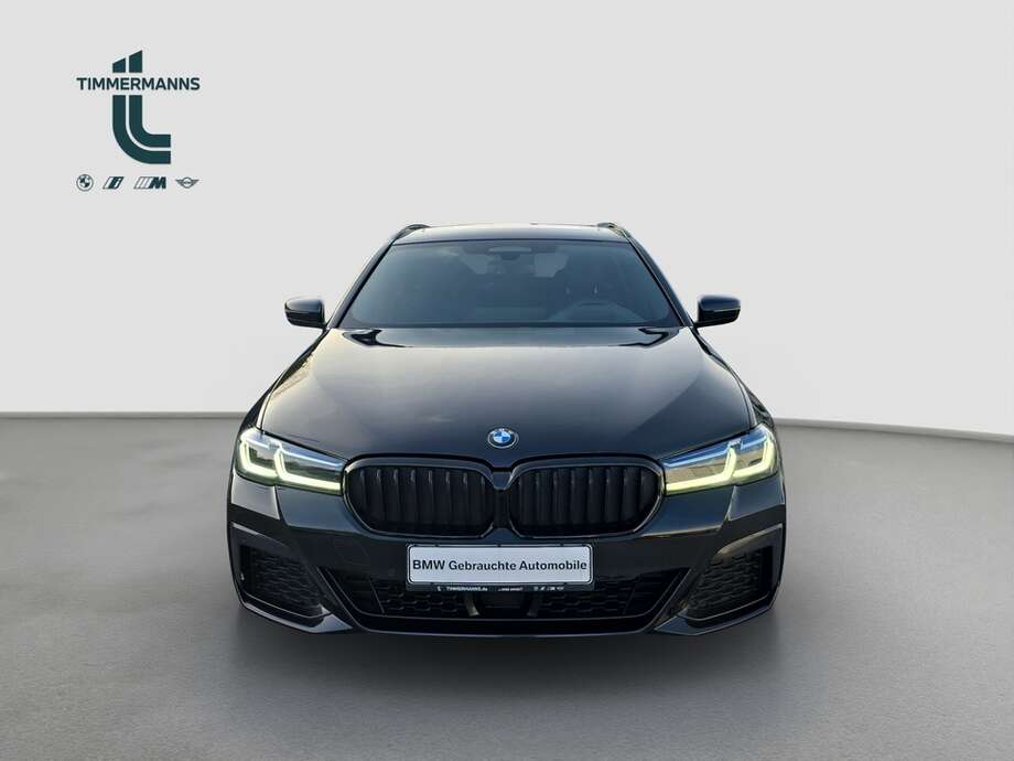 BMW 540d xDrive (Bild 8/19)