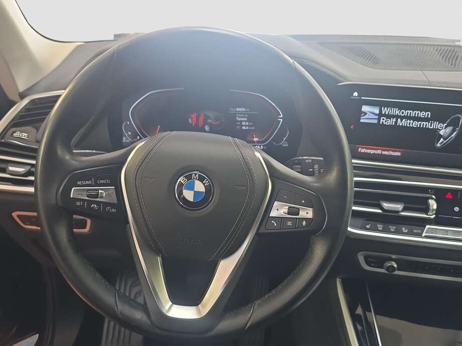 BMW X5 (Bild 12/19)