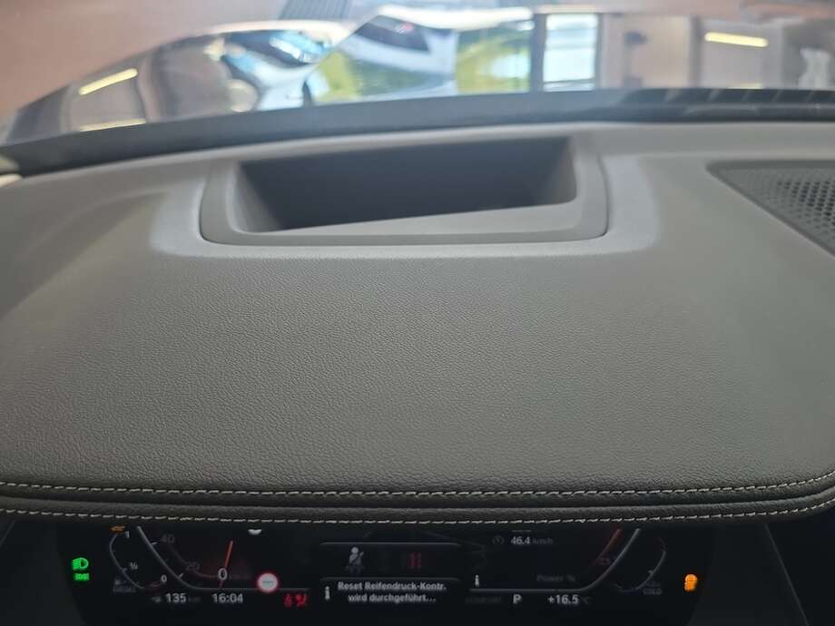 BMW X5 (Bild 18/19)